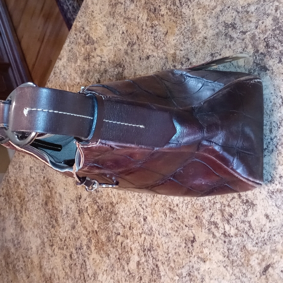 DOONEY&BOURKE PURSE - Picture 3 of 12